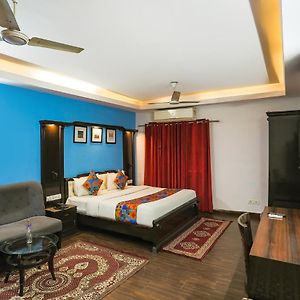 Fabhotel Sentinel Suites